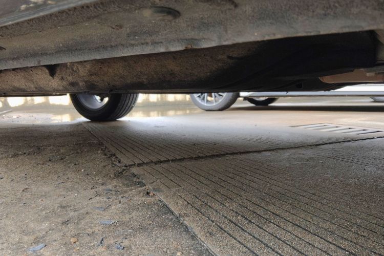 吉利汽车 星越 2020款 高能版 350T 耀星者机舱底盘29