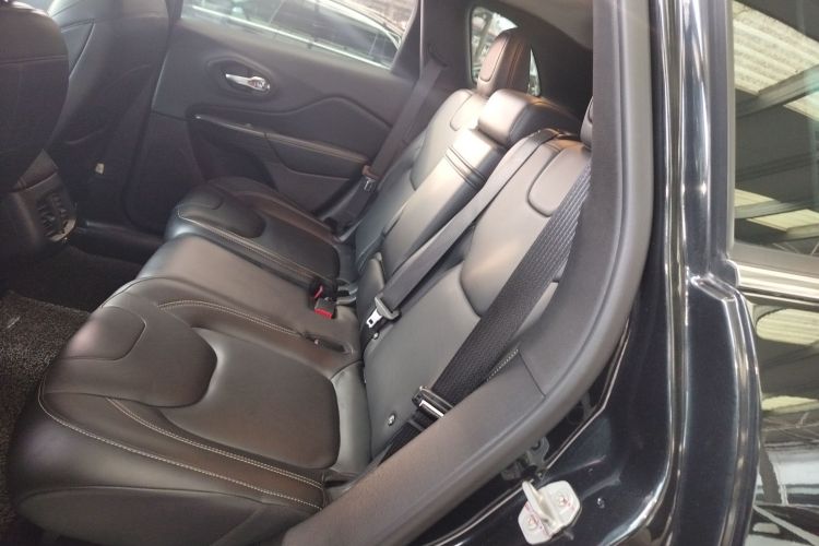 Jeep 自由光 2016款 2.4L 领先智能版中控内饰21