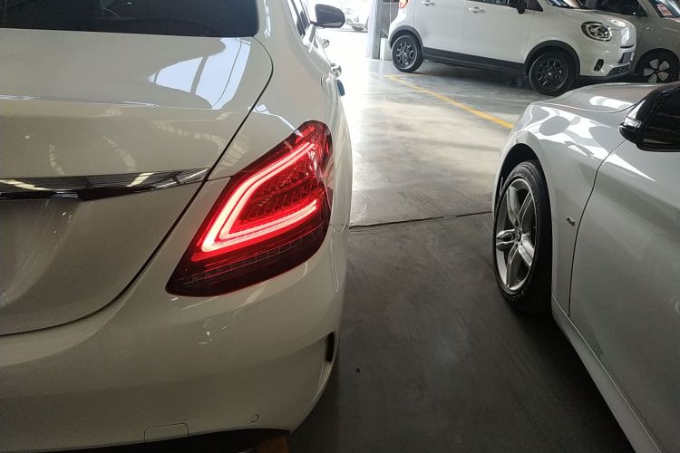 奔驰C级 2020款 C 260 L 运动版车身外观6006