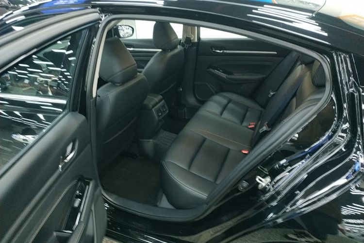 日产 天籁 2024款 2.0L XE 真心版中控内饰21