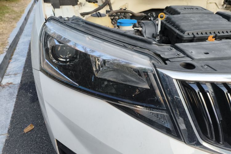 斯柯达 柯米克 2018款 1.5L 自动舒适版 国VI车身外观8