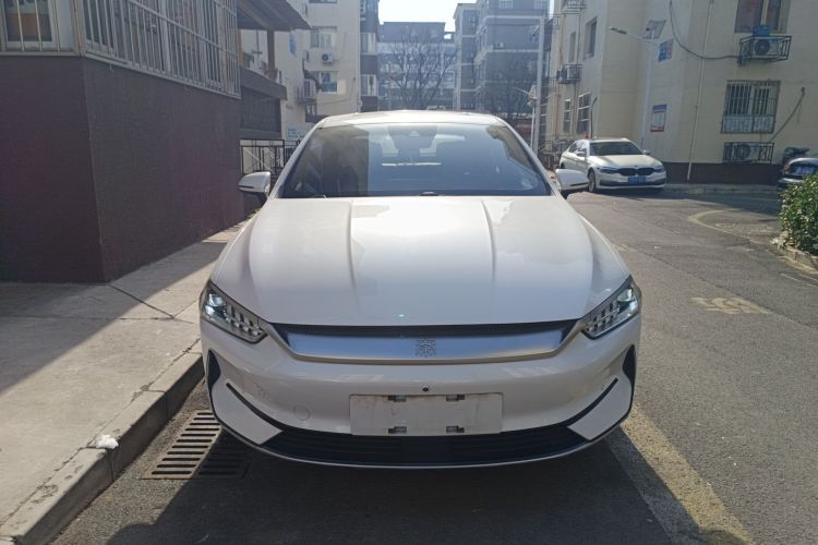 比亚迪 秦PLUS 2021款 EV 600KM 旗舰型车身外观2