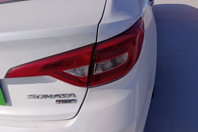 现代 索纳塔 2015款 1.6T GLS智能型车身外观9