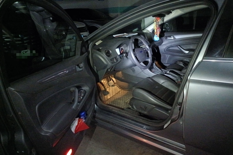 福特 蒙迪欧-致胜 2011款 2.0L GTDi240豪华运动型中控内饰7003