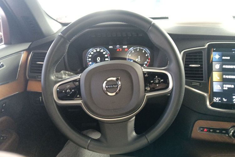 沃尔沃XC90 2021款 B5 智行豪华版 5座中控内饰13