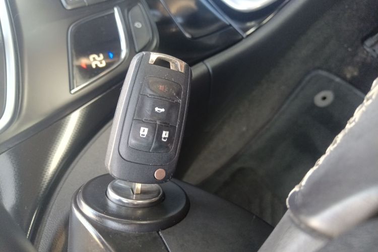 别克 君威 2015款 1.6T 领先技术型中控内饰7001