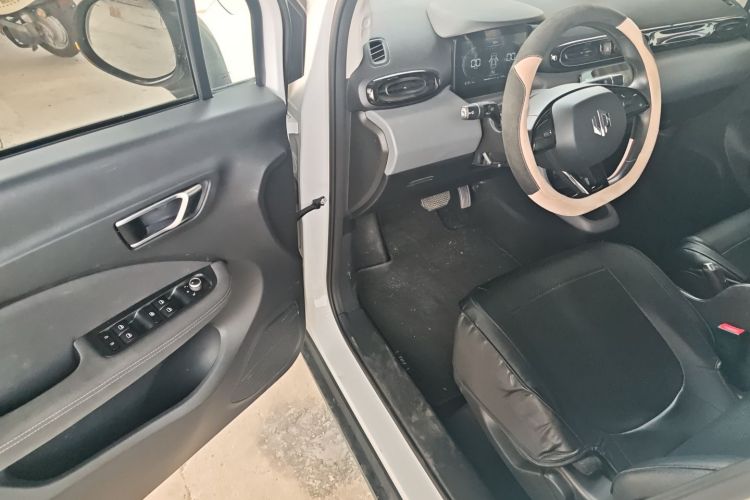 零跑汽车 零跑T03 2021款 400轻享版 三元锂中控内饰7003