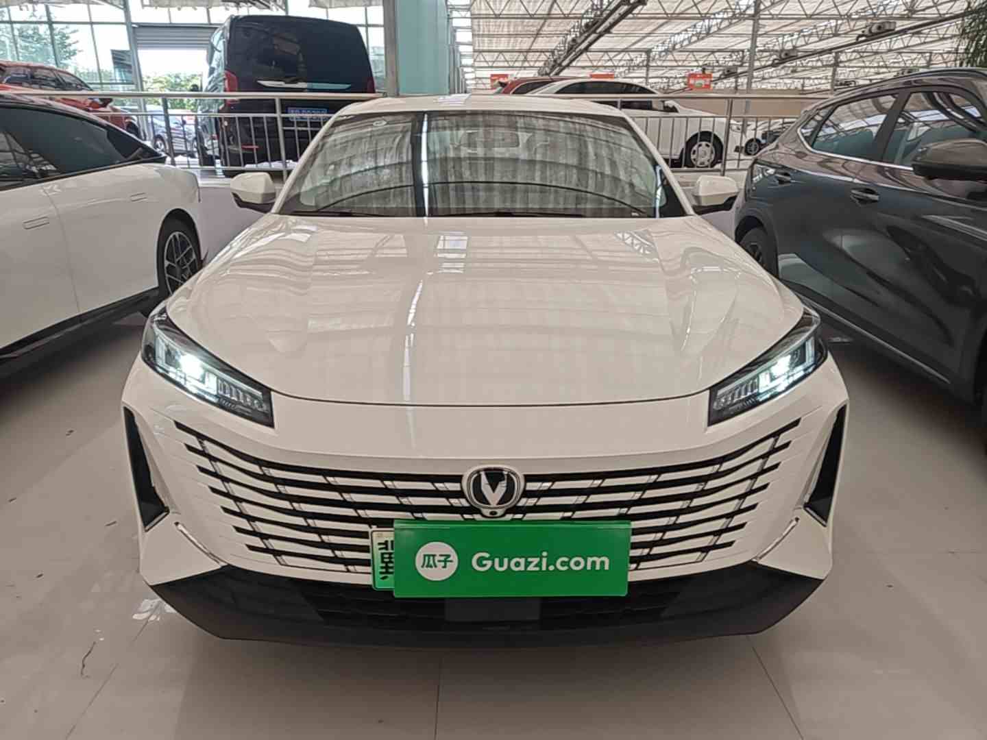 长安 逸动PHEV 2025款 智慧新蓝鲸 145KM 战舰版(1)