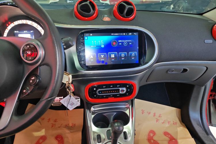 smart forfour 2016款 1.0L 52千瓦激情版局部细节16