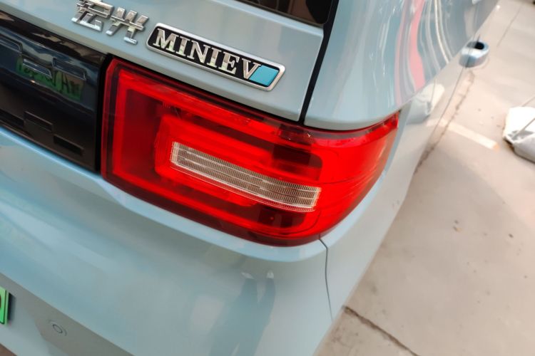 五菱汽车 宏光MINIEV 2020款 自在款 磷酸铁锂车身外观9