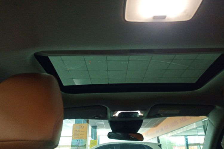 丰田 锋兰达 2023款 2.0L CVT领先版中控内饰22