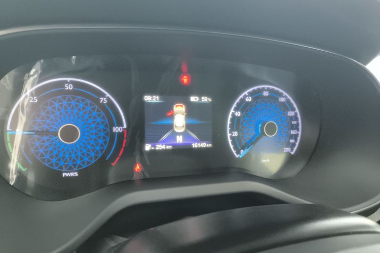 红旗E-QM5 2023款 改款 基础出行版中控内饰14