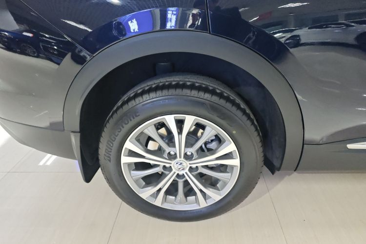 别克 2022款 昂科威Plus 652T 五座豪华型车身外观6008