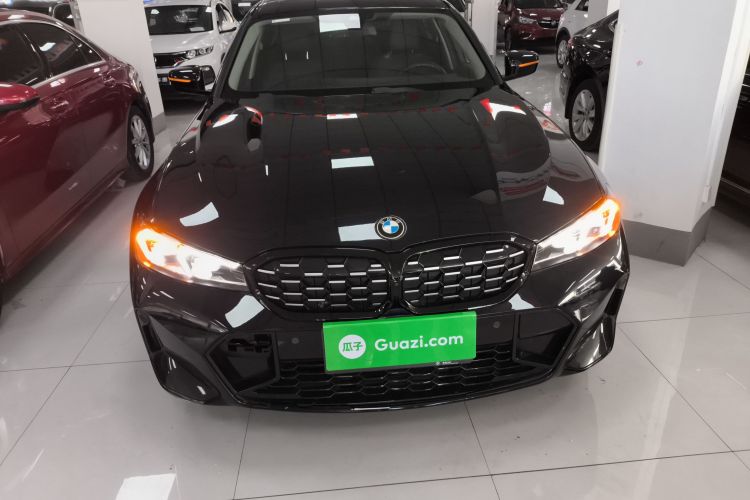 宝马3系 2024款 325Li M运动曜夜套装车身外观2