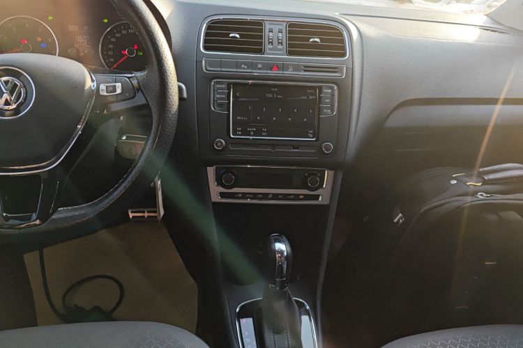 大众 2014款 1.6L Cross Polo 自动局部细节16