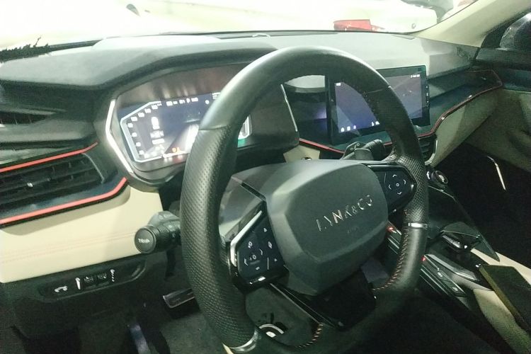 领克06 2020款 1.5T 耀Halo中控内饰7002