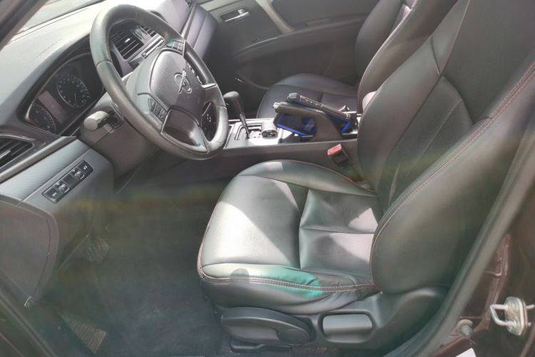 海马M6 2015款 1.5T CVT豪华型中控内饰19