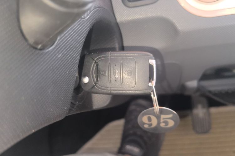 五菱汽车 宏光MINIEV 2021款 马卡龙臻享款 磷酸铁锂中控内饰7001