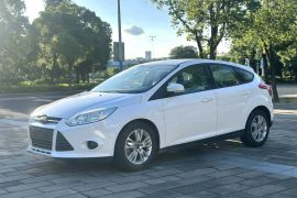 福特 福克斯 2012款 两厢 1.6L 自动舒适型