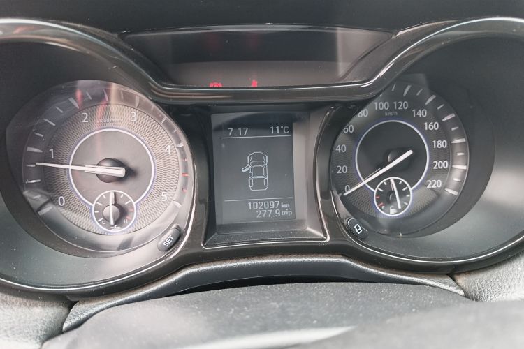 江铃 域虎7 2017款 2.4T经典版柴油两驱豪华型JX4D24A5L局部细节14