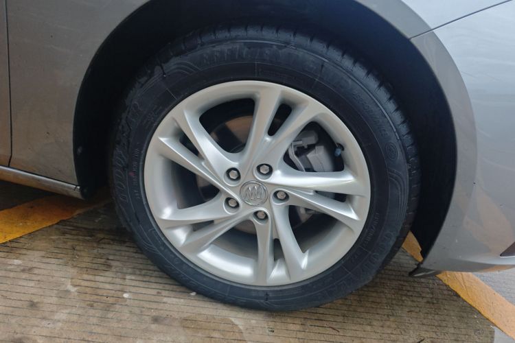 别克 君威 2023款 552T 智享型车身外观6002