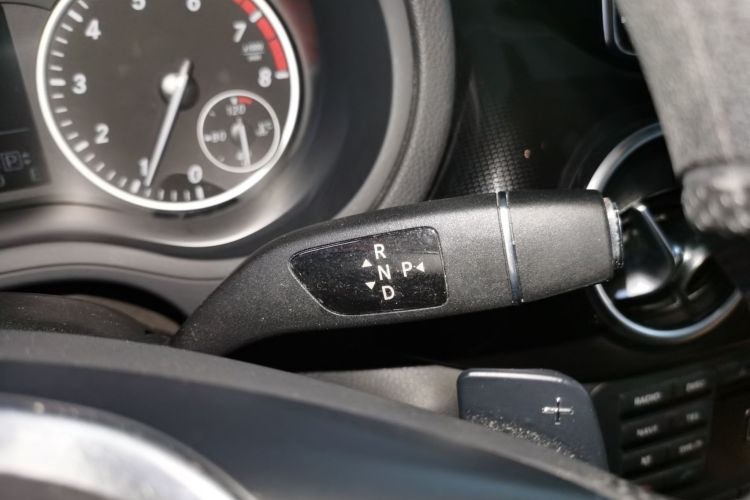 奔驰B级 2012款 B 180局部细节18