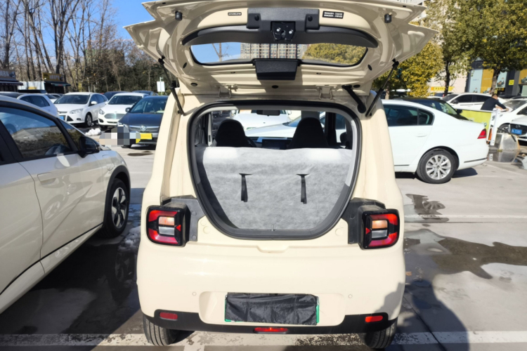 吉利银河 熊猫 2025款 210km 元气熊机舱底盘23