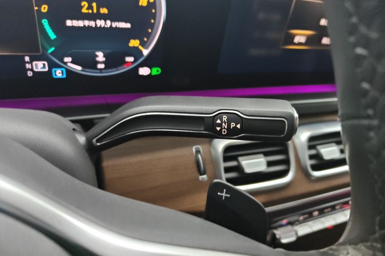 奔驰GLE 2020款 改款 GLE 350 4MATIC 豪华型中控内饰18