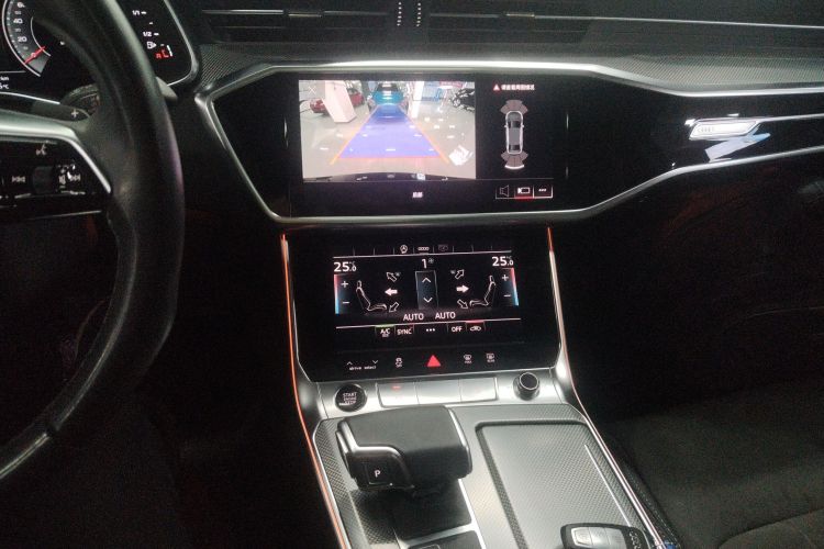 奥迪A6L 2023款 40 TFSI 豪华动感型中控内饰16