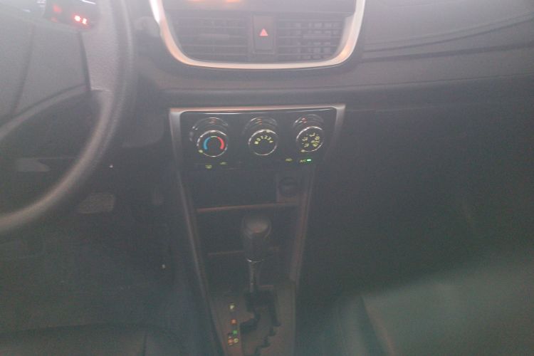 丰田 威驰 2017款 1.5L CVT创行版局部细节18