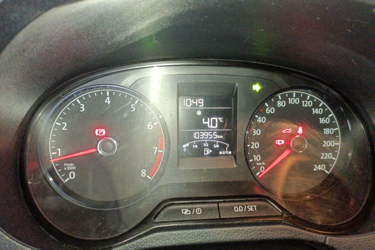 大众 Polo 2016款 1.4L 手动风尚型局部细节14