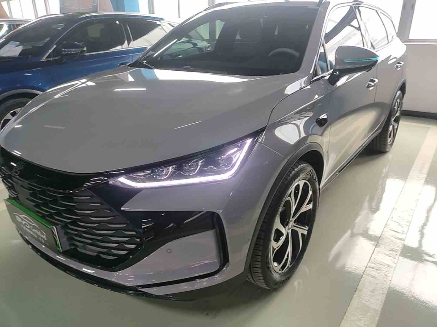 比亚迪 唐新能源 2025款 智驾版 DM-i 115KM 尊贵型(2)