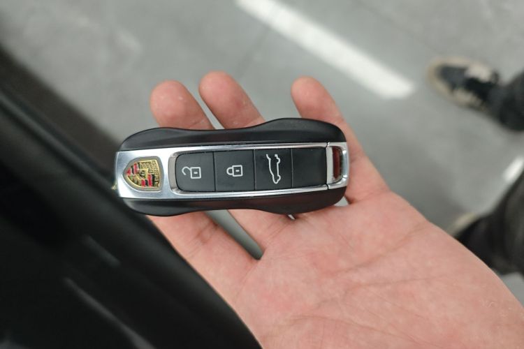 保时捷 2024款 Cayenne 3.0T中控内饰11