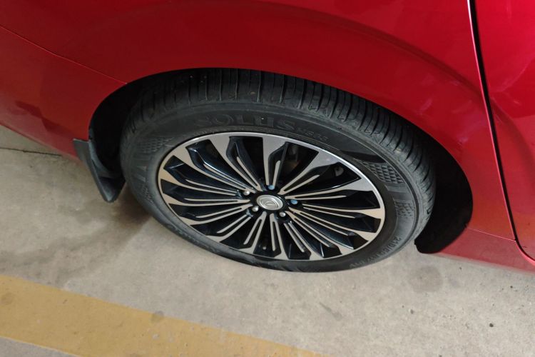 长安 逸动 2018款 高能版 1.6L GDI 自动争锋型 国V车身外观6008