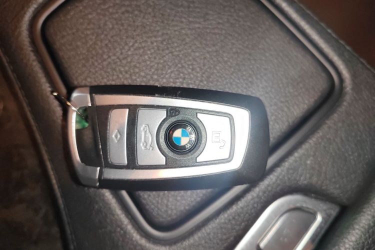 宝马6系 2013款 改款 640i Gran Coupe中控内饰11