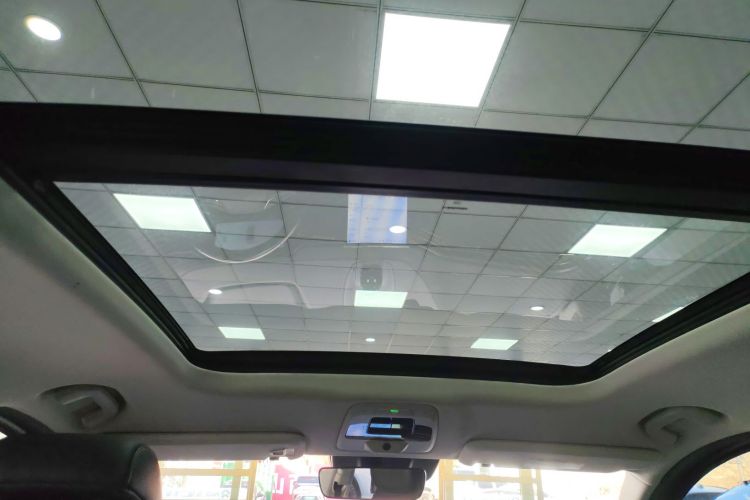 蔚来ES6 2019款 420KM 运动版中控内饰22