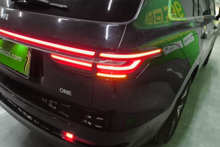 理想汽车 理想ONE 2021款 增程6座版车身外观6006