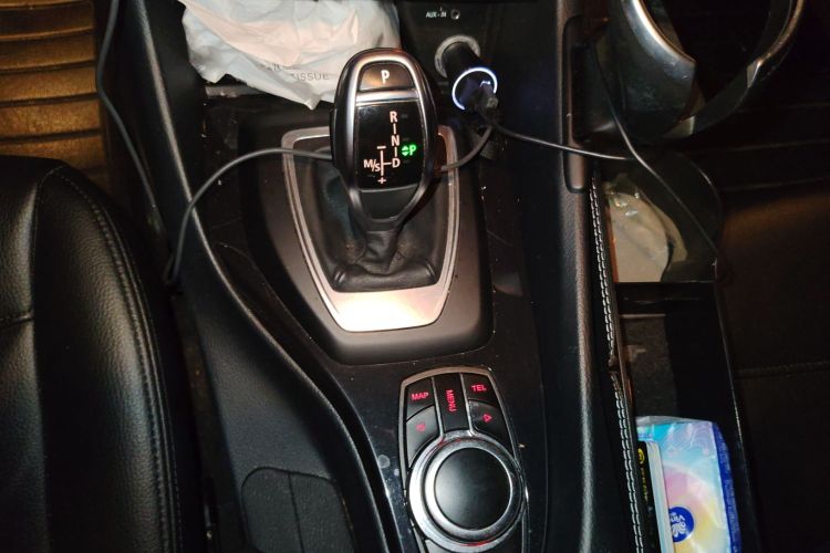 宝马X1 2015款 sDrive18i 时尚晋级版中控内饰18