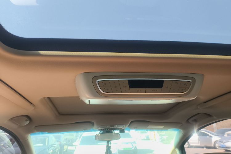 别克GL8 2018款 ES 28T 豪华型 国VI中控内饰22