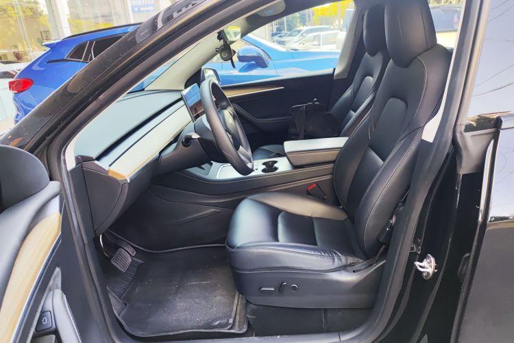 特斯拉 Model Y 2021款 标准续航后驱版局部细节19