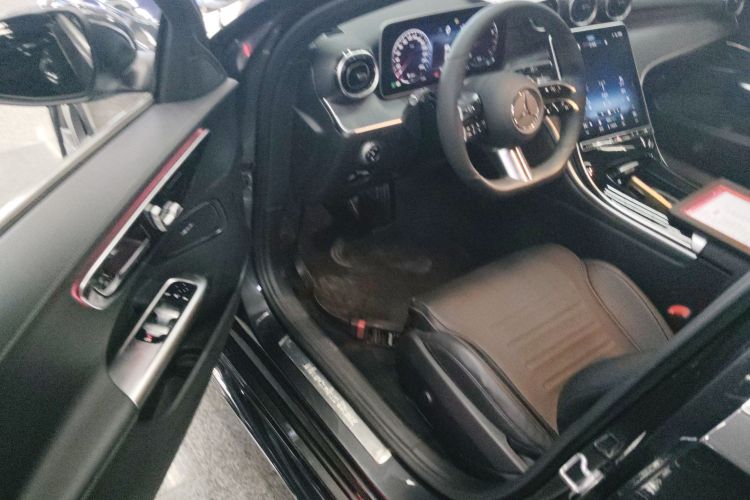 奔驰C级 2022款 改款 C 200 L 运动版中控内饰7003