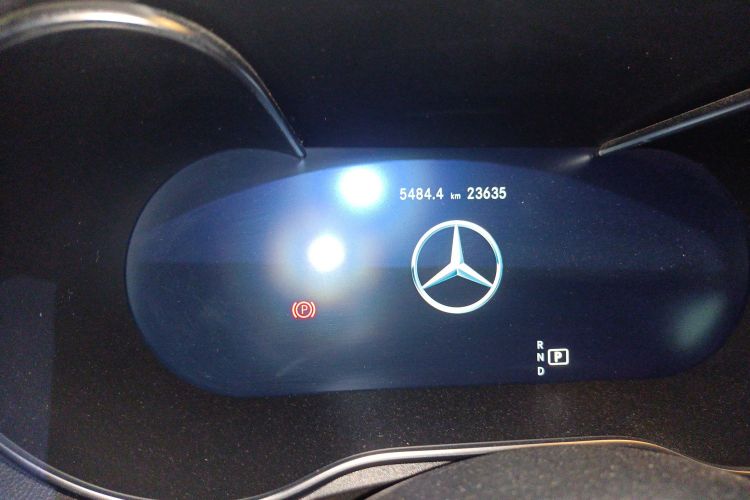 奔驰C级 2020款 改款 C 200 L 时尚型运动版中控内饰15