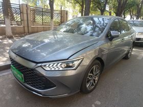 比亚迪 秦PLUS 2021款 DM-i 120KM 尊贵型