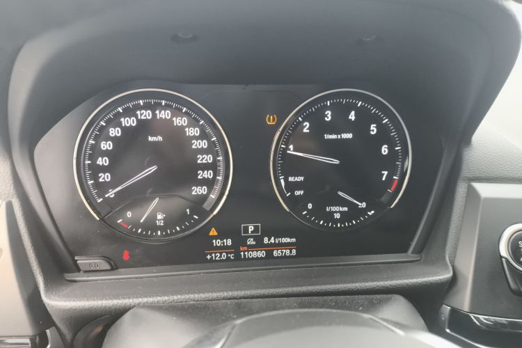 宝马1系 2020款 120i 时尚型局部细节14