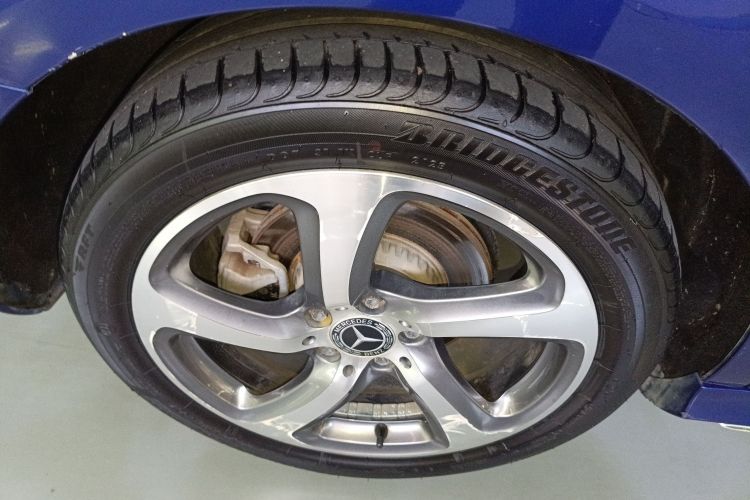 奔驰E级 2018款 E 300 L 运动时尚型车身外观6008