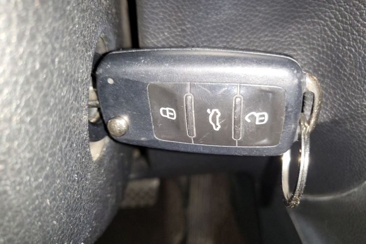 大众 高尔夫 2012款 1.4TSI 蓝驱版中控内饰7001