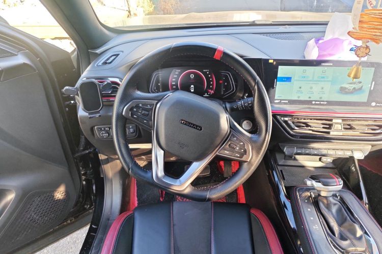 长安欧尚X5 2022款 1.5T DCT虎啸限定版中控内饰13