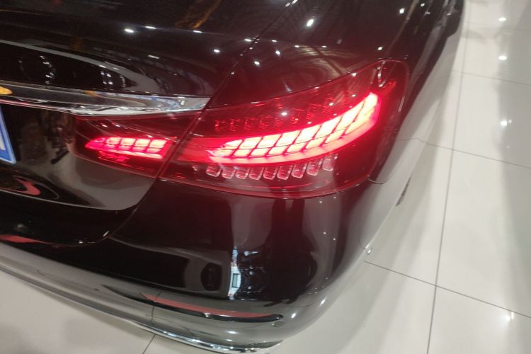 奔驰E级 2021款 E 260 L车身外观9