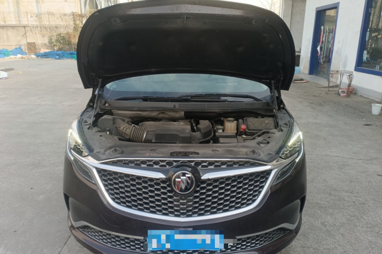 别克GL8 2020款 Avenir艾维亚 六座贤礼版机舱底盘24