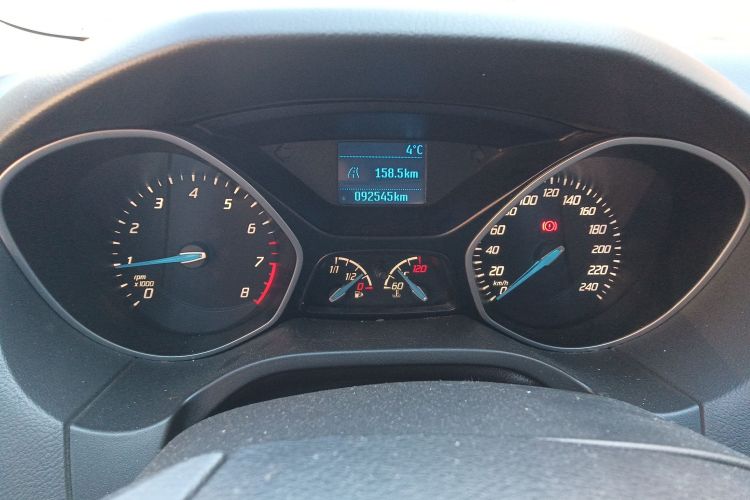 福特 福克斯 2012款 两厢 1.6L 手动舒适型中控内饰14